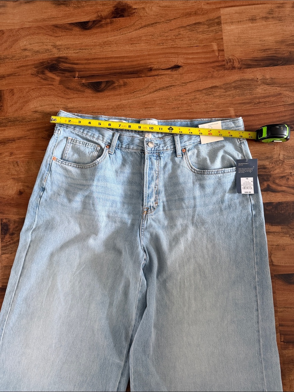 Mid-Rise Super Wide Leg Jeans Size 16R - Picture 4 of 7